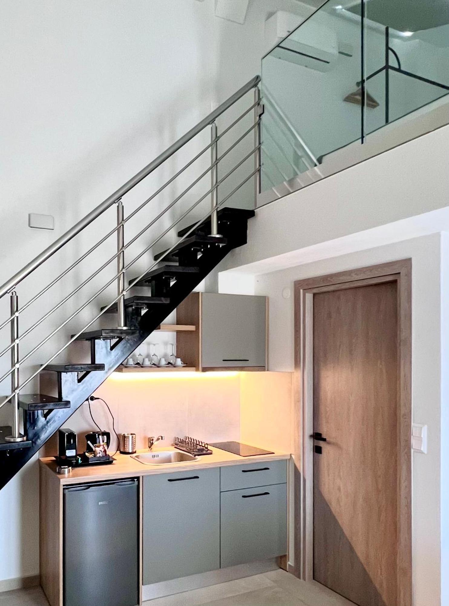 La Mer Luxury Apartments 伊里斯斯 外观 照片