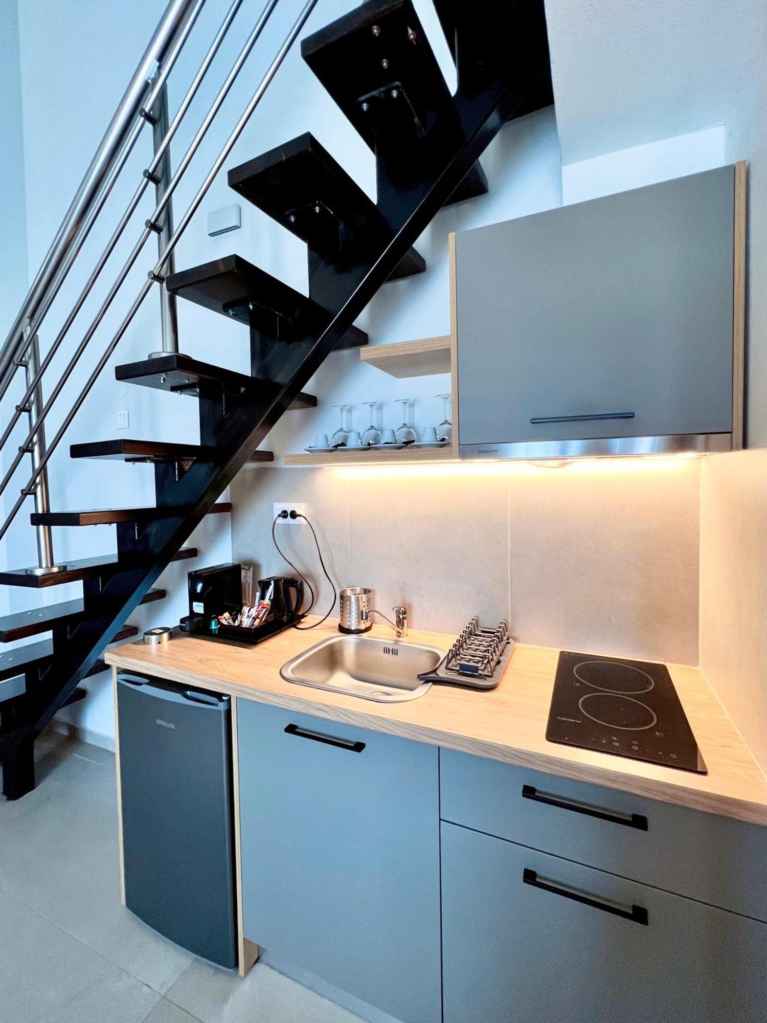 La Mer Luxury Apartments 伊里斯斯 外观 照片
