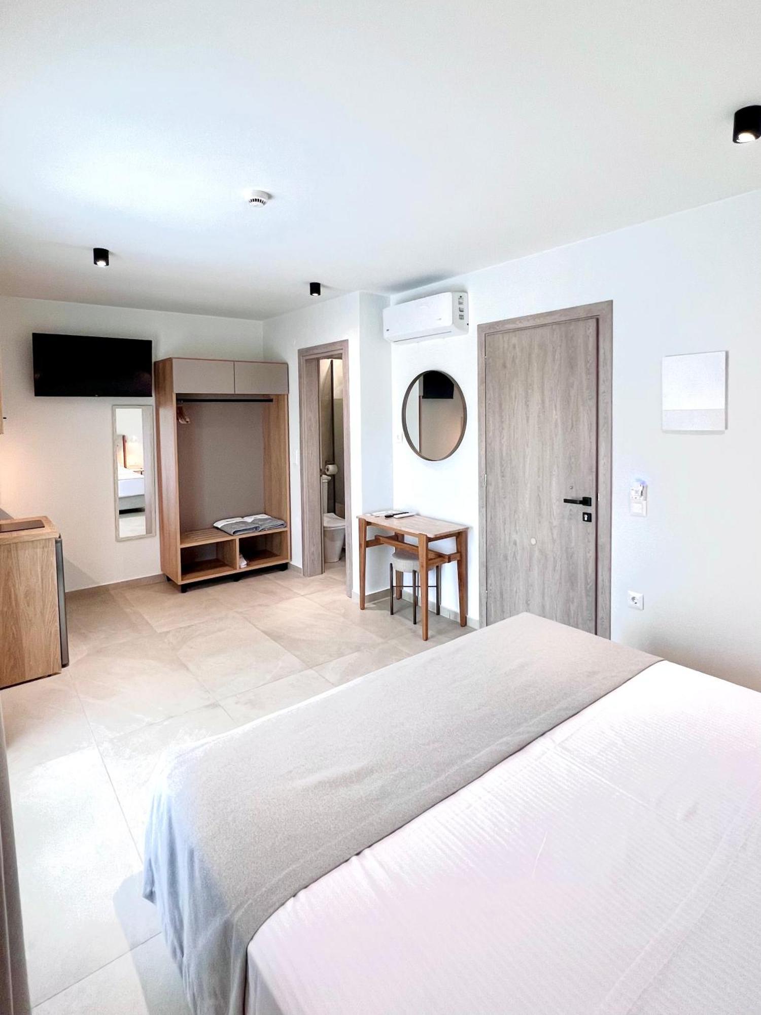La Mer Luxury Apartments 伊里斯斯 外观 照片