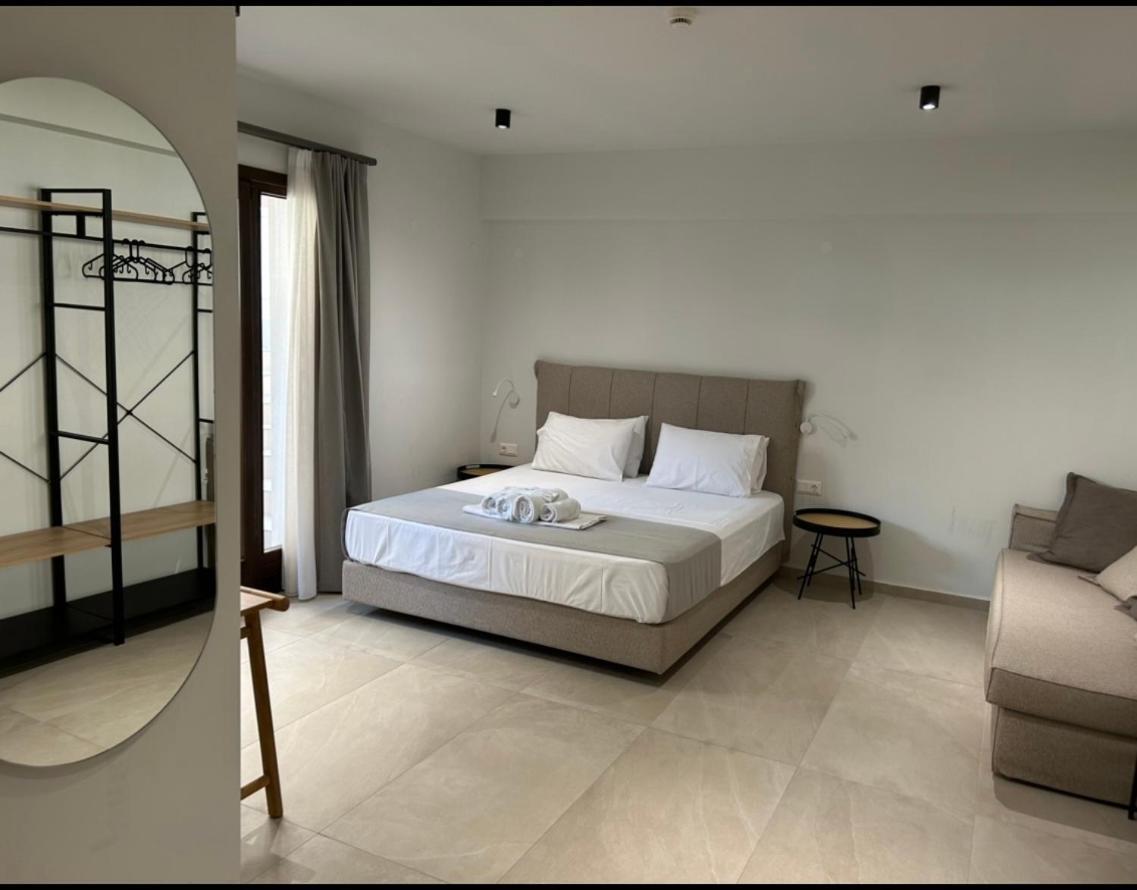 La Mer Luxury Apartments 伊里斯斯 外观 照片