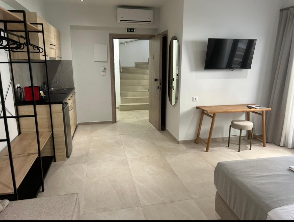 La Mer Luxury Apartments 伊里斯斯 外观 照片